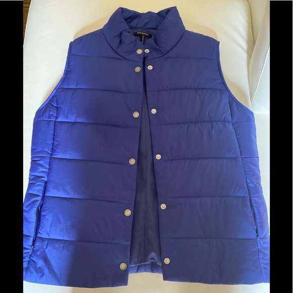 Blue Puffer Vest by Daisy Fuentes, size Medium. - Picture 1 of 4